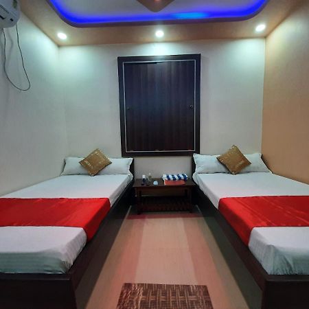 Hotel Shakuntla Palace - 400 Meters Away From Vishnu Pad Temple 7 Mins Walk Gaya Exterior photo