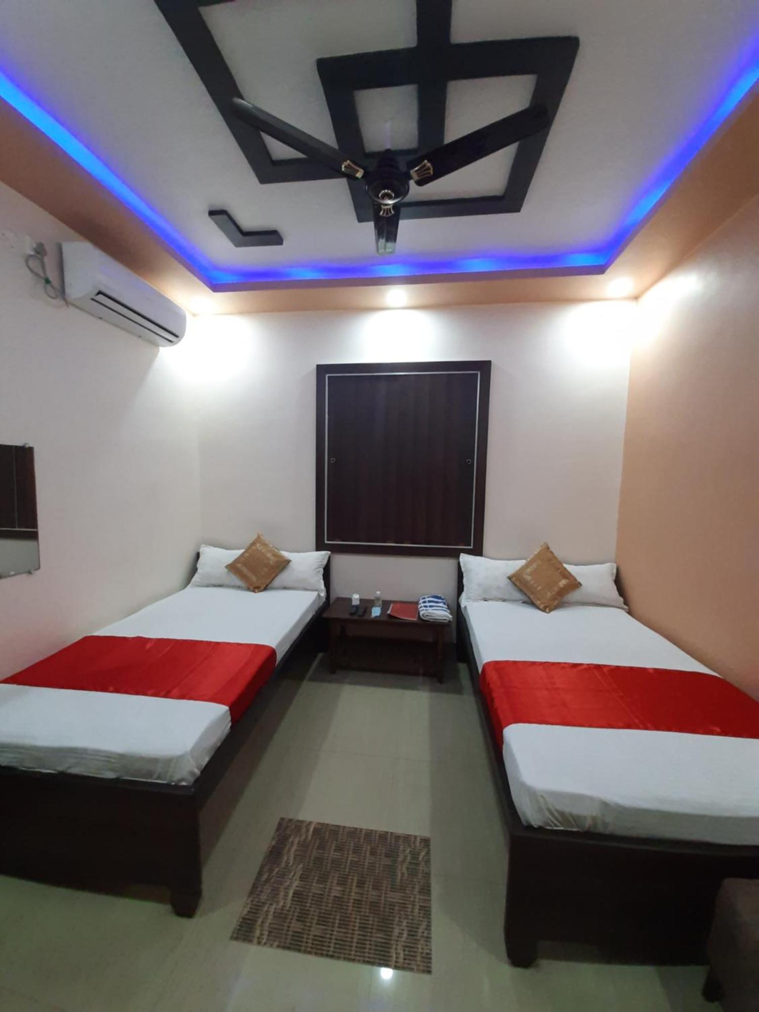 Hotel Shakuntla Palace - 400 Meters Away From Vishnu Pad Temple 7 Mins Walk Gaya Exterior photo